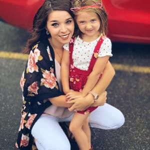 Meet your Posher, Holly